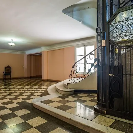 Art Deco Luxury With Breath Taking View On Bay By Olidesi Appartement