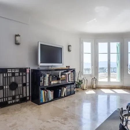 Appartement Art Deco Luxury With Breath Taking View On Bay By Olidesi *