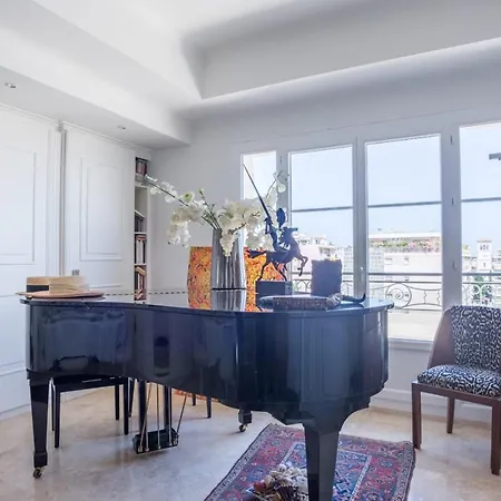 Appartement Art Deco Luxury With Breath Taking View On Bay By Olidesi